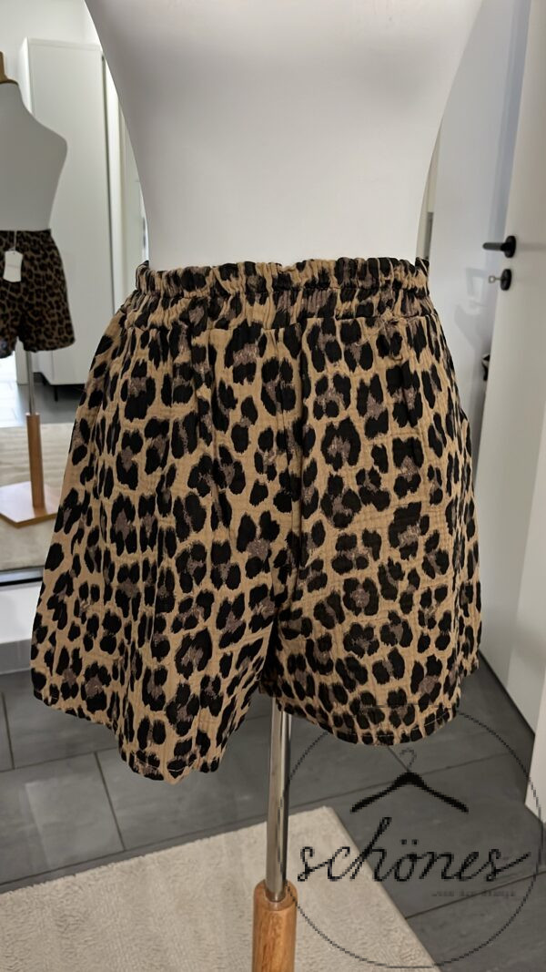 Kurze Musselin Hose Leo