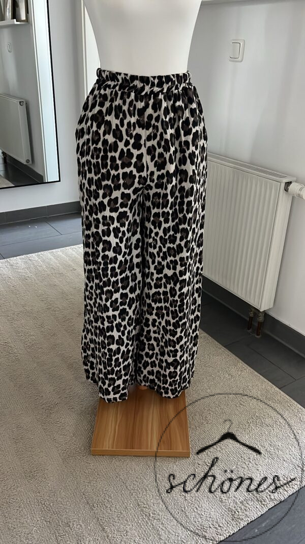 Leo Hose Musselin Beige – Bild 2