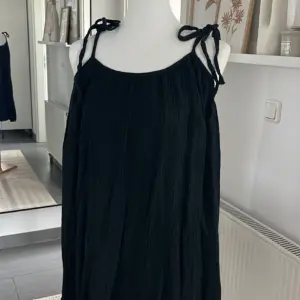 Musselin Kleid schwarz