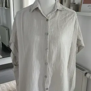 Musselin Bluse kurzarm beige
