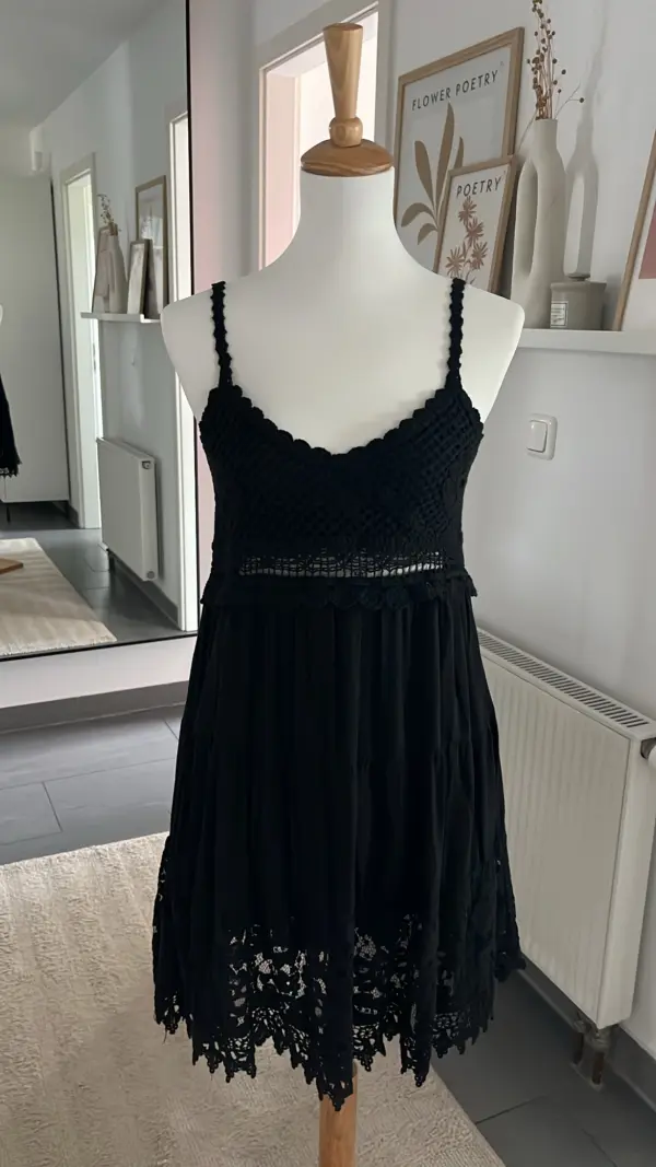 Häkelkleid schwarz