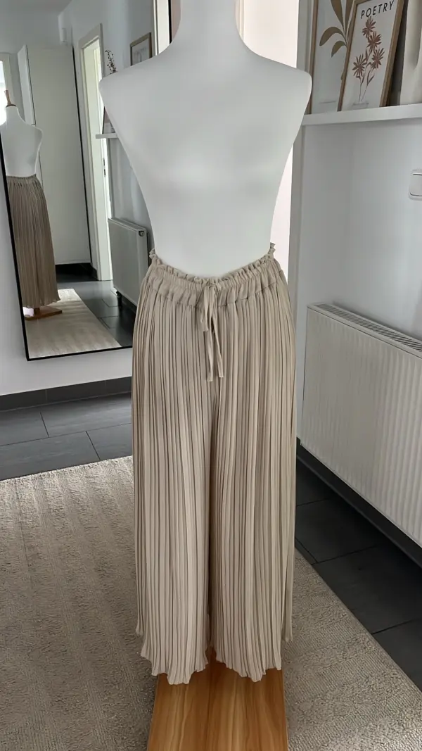 Plissees Hose Beige – Bild 2