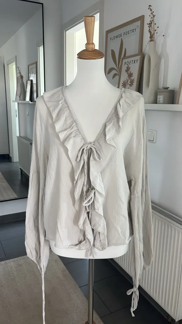 Bluse zum schnüren beige