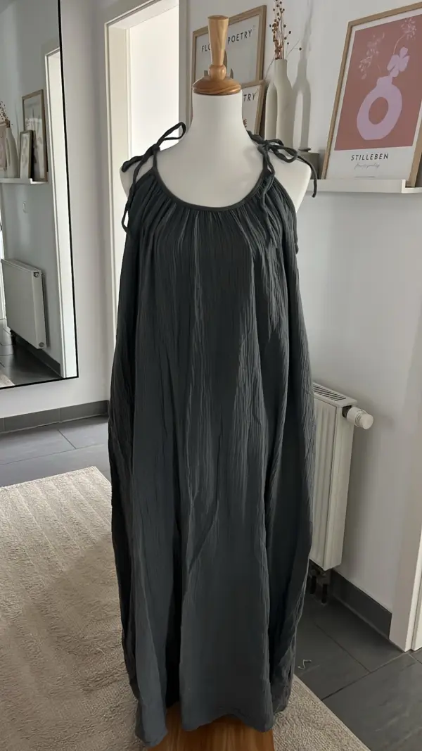 Musselin Kleid Grau