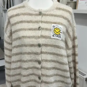 Cardigan Smiley Beige